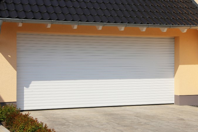 где купить в харькове секционные ворота